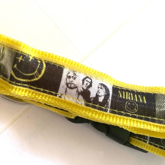 Nirvana dog medium collar leash music yellow pet cat fans rock smile - Picture 4 of 6